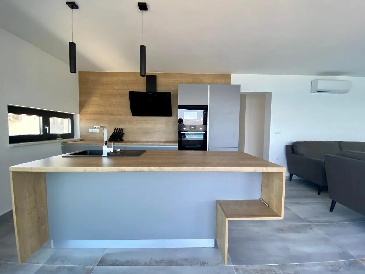 Luxury Beach Villa Vir / Apartments