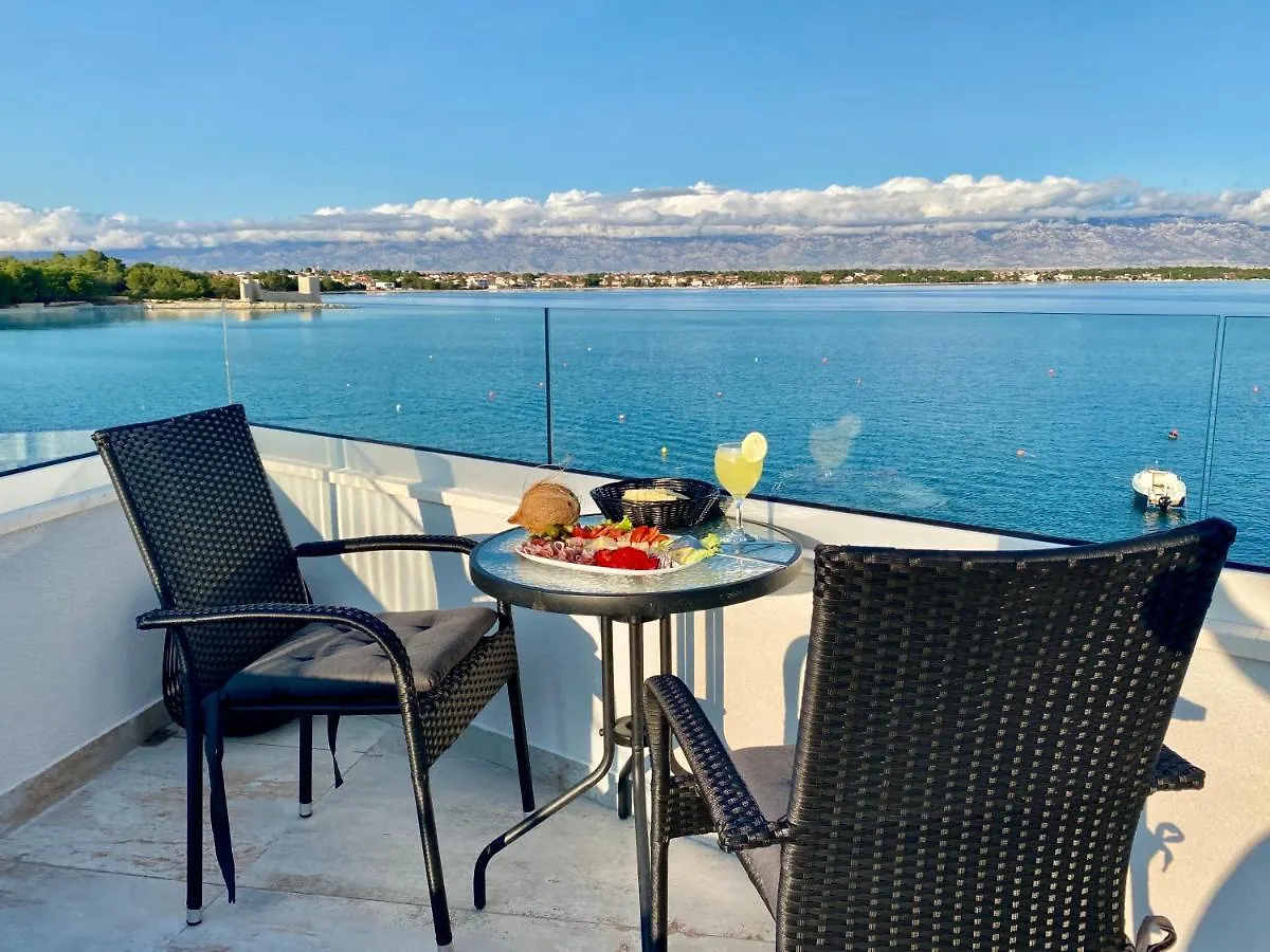 Luxury Beach Villa Vir / Apartments