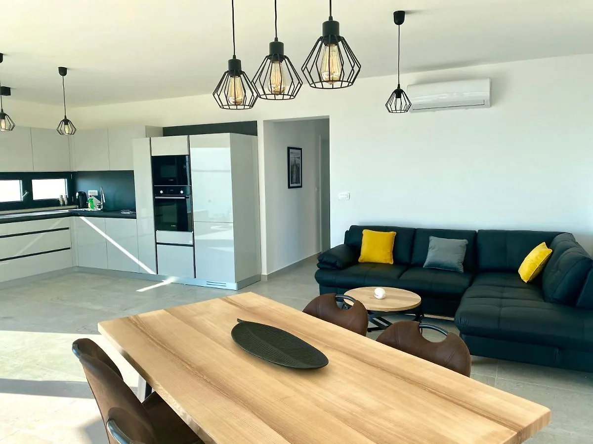 Luxury Beach Villa Vir / Apartments