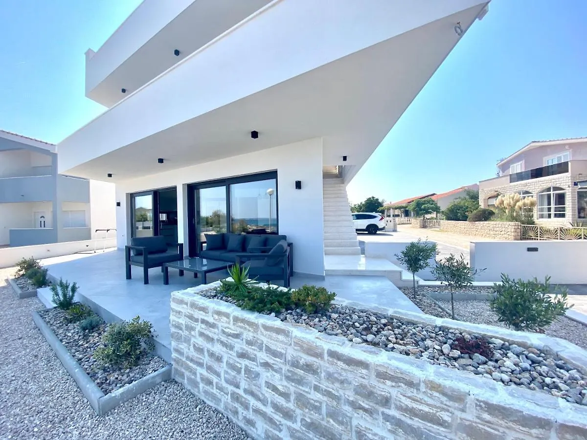 Luxury Beach Villa Vir / Apartments