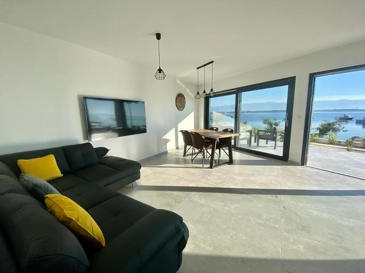 Luxury Beach Villa Vir / Apartments