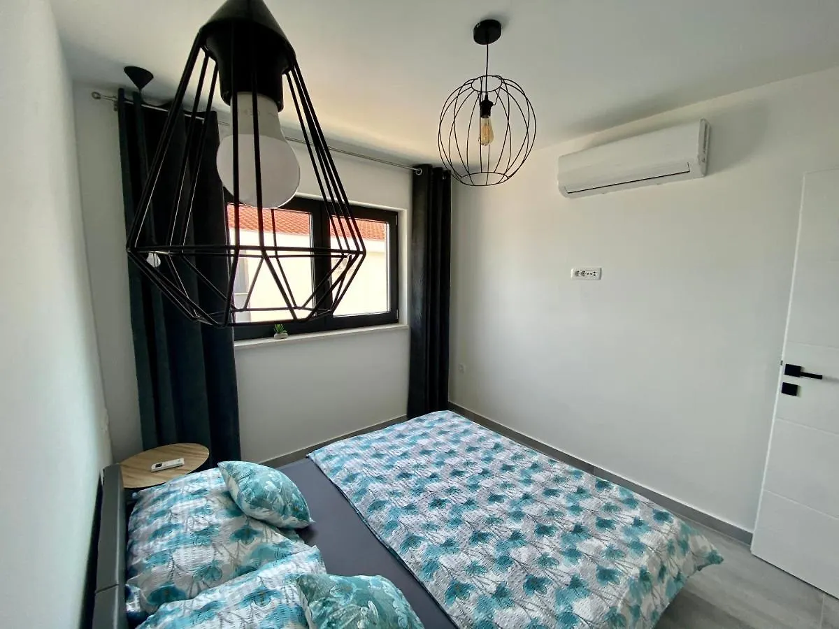 Luxury Beach Villa Vir / Apartments
