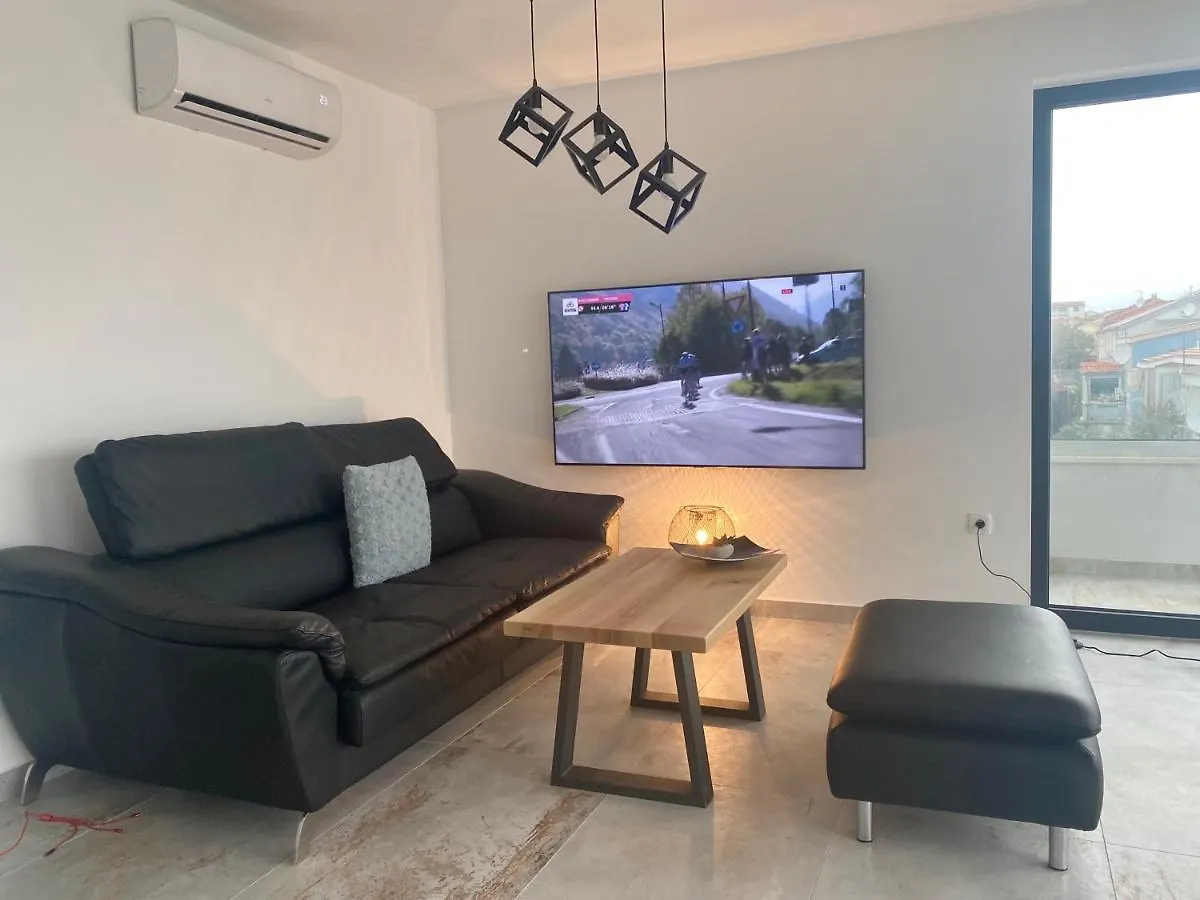Luxury Beach Villa Vir / Apartments
