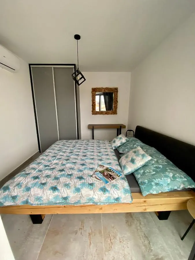 Luxury Beach Villa Vir / Apartments