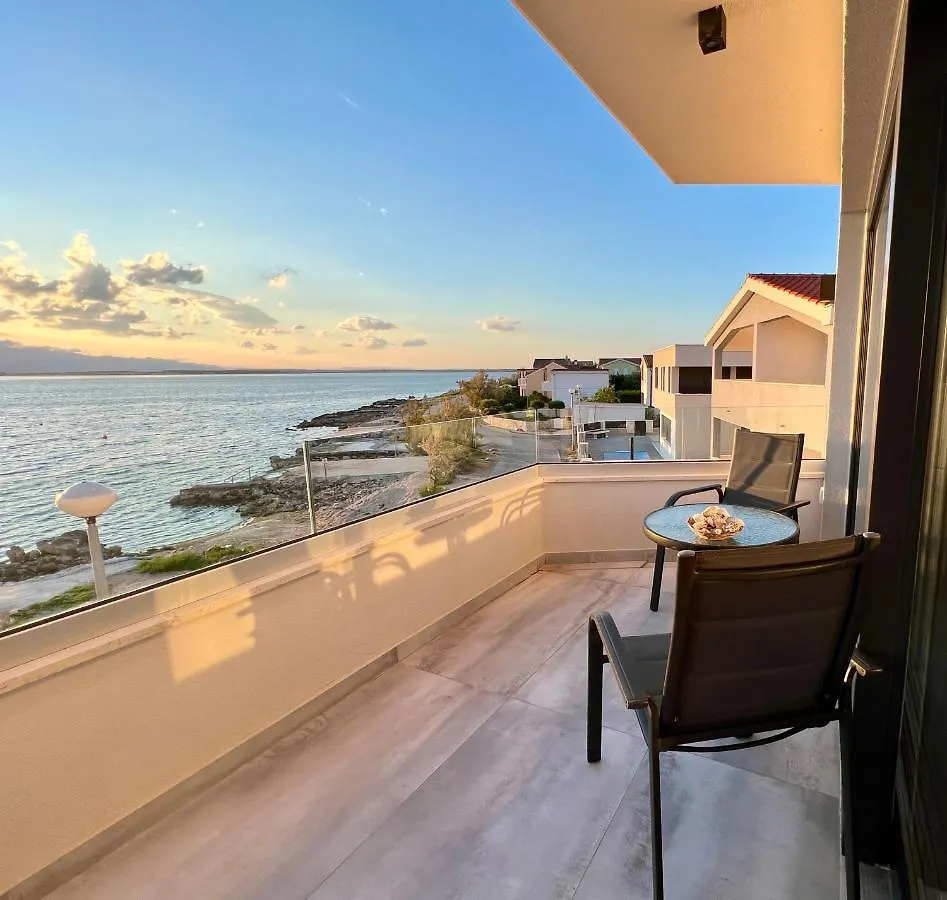 Luxury Beach Villa Vir / Apartments 0*,